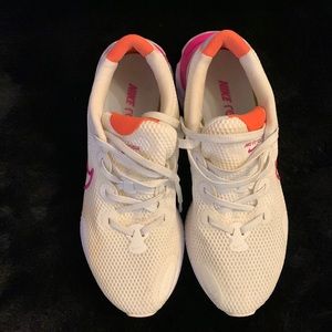 Nike Renew